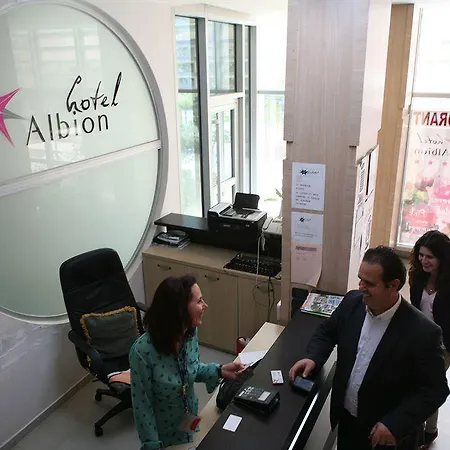 Albion Hotel