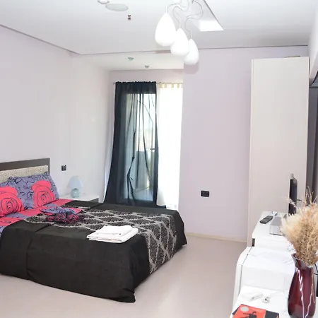Otel Albion Dıraç